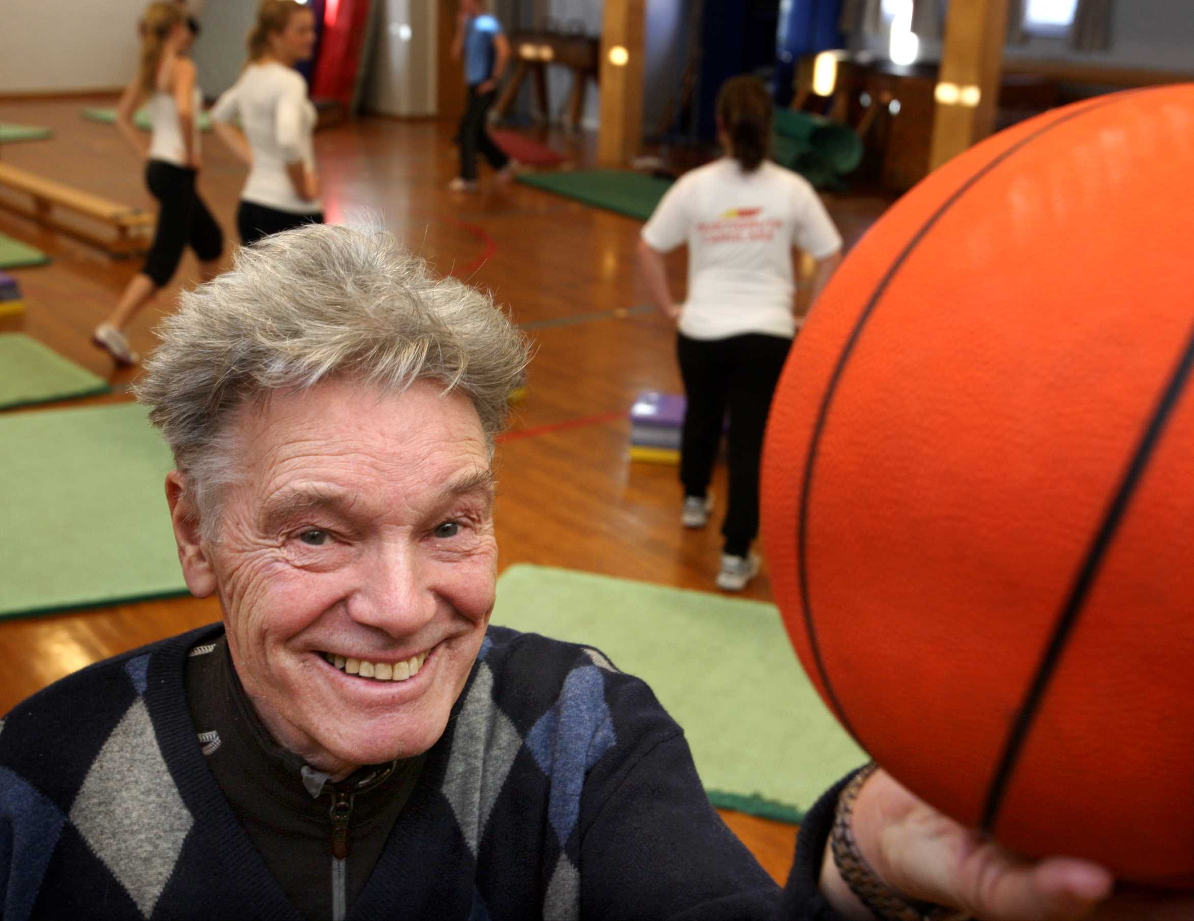 Jan Petter Hansen var den viktigste pådriveren i norsk basketballs pionertid på 60- og 70-tallet.
FOTO: KARL BRAANAAS  